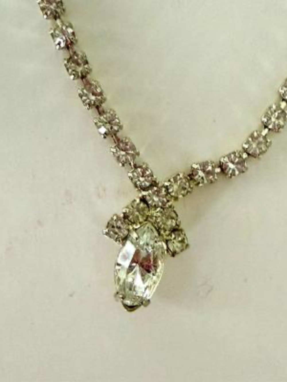 Vintage Rhinestone Necklace - Picture 2 of 7